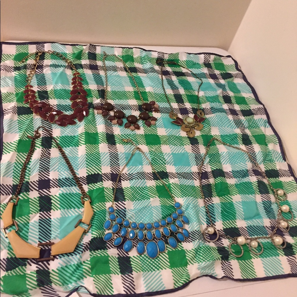 Lot of 6 statement necklaces!